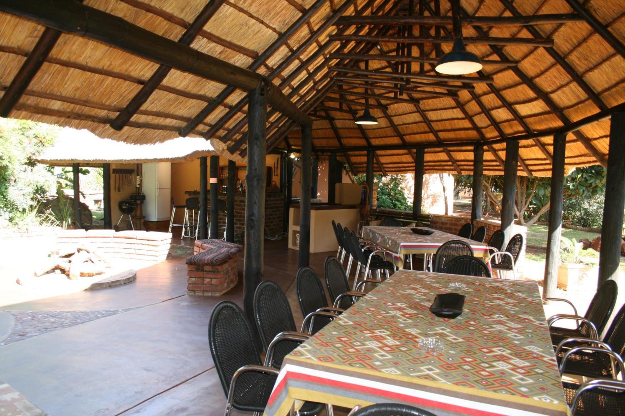 Gallery Inn Bela-Bela Buitenkant foto